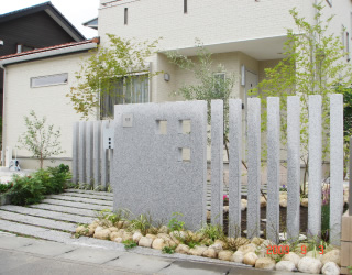 開放的でありながら程よい目隠し効果