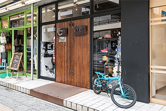 「OZBASE」の内観/外観